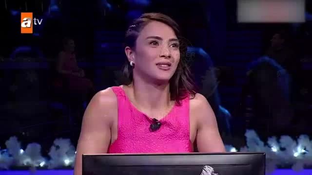 Sabriye Şengül Kim Milyoner Olmak İstere damga vurdu Sabriye Şengül Kim Milyoner Olmak İstere damga vurdu