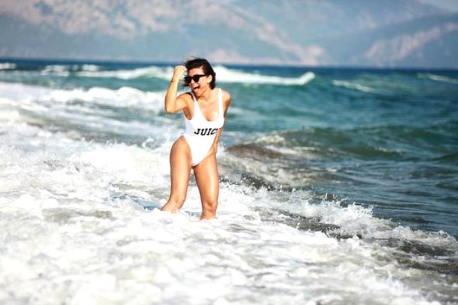 Unlulerin Tatil Pozlari Instagram I Salladi Magazin Haber16