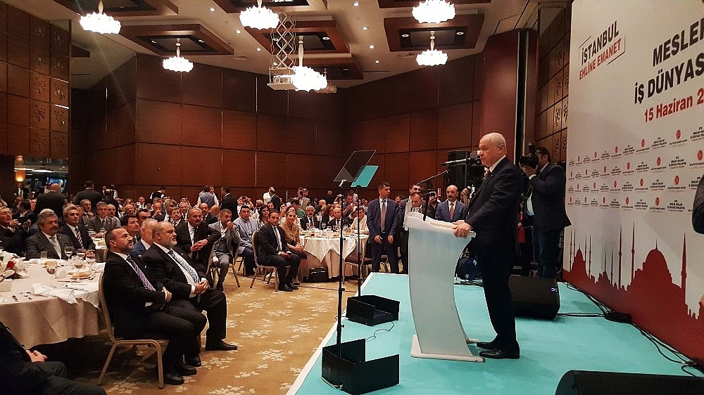 Devlet Bahceli Istanbul A Mitili Atamadi