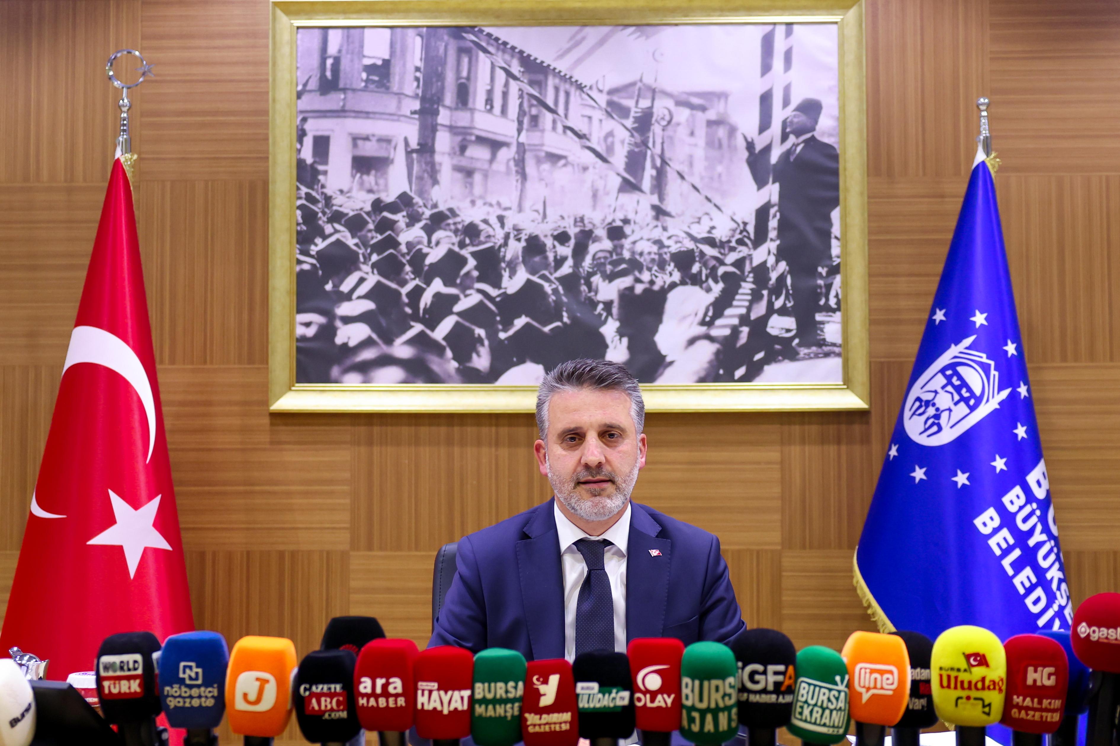 2026/07/bursa-nin-gelecegine-yon-verecek-iki-kritik-proje-mecliste-sunuldu-gal-5-1784057407-37466_MTZhNTY4OG_5.jpeg