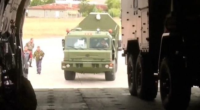 S-400'lerin Rusya'dan Türkiye'ye gelişi kameralara böyle yansıdı
