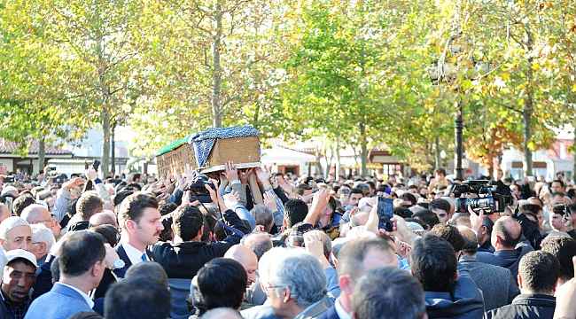 Usta Yazar Nuri Pakdil son yolculuğuna uğurlandı