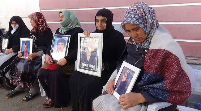 HDP önündeki ailelerin evlat nöbeti 67'nci günde