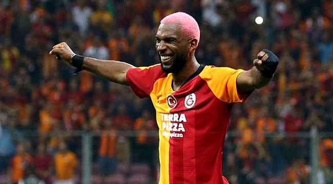 Ryan Babel, Liverpool'un Beşiktaş'ı 8-0 mağlup ettiği maçı paylaştı