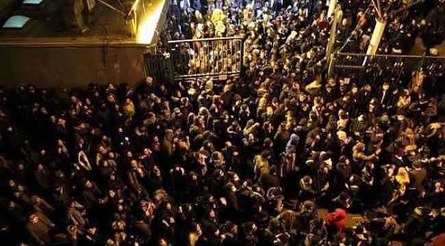 İran'dan, Trump'ın 'Protestocuları öldürmeyin' uyarısına sert yanıt