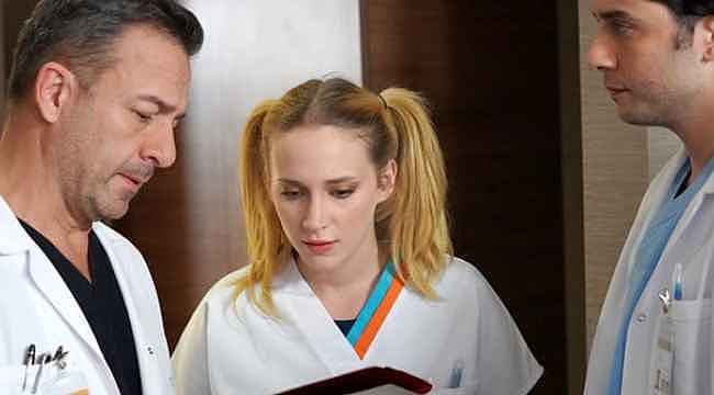 Mucize Doktor'un Açelya'sı iç çamaşırsız pozlarıyla nefes kesti