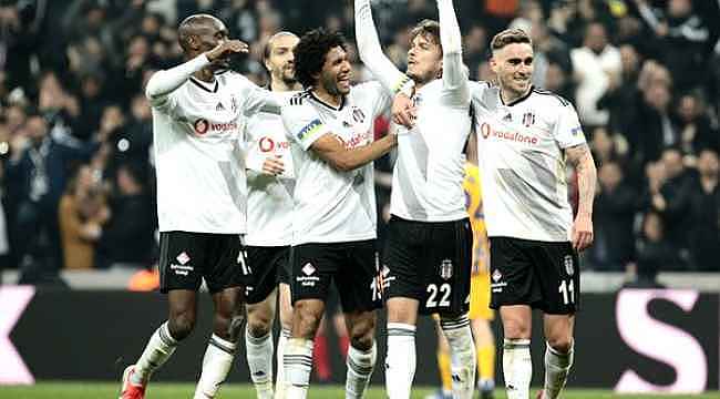 Beşiktaş'ın yıldız ismi ülkesine dönmek için harekete geçti