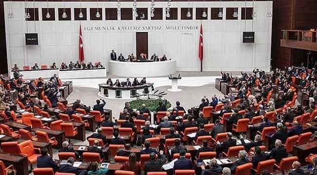 Yapılamayan eğitimlerin telafisi ve yeni düzenlemeleri içeren kanun teklifi komisyonda kabul edildi