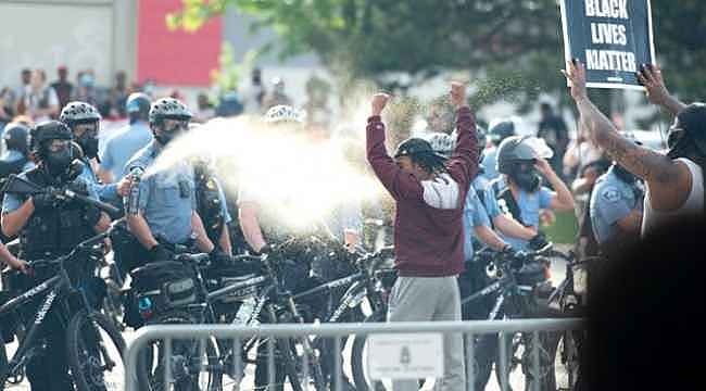 ABD'deki ırkçılık karşıtı protestolar, şiddet eylemlerine dönüştü
