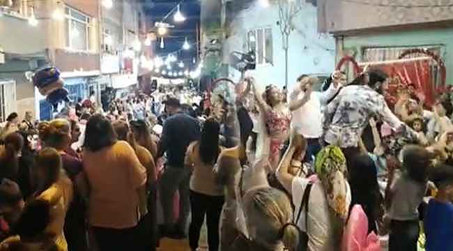İstanbul'da dansözlü düğün eğlencesinde