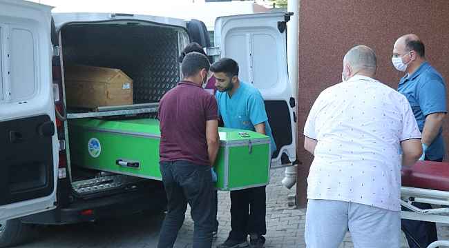 Silahla vurularak öldürülen anne ile kızın cenazeleri adli tıpa kaldırıldı