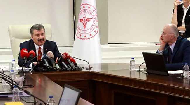 Bakan Koca, Türkiye'nin koronavirüsle mücadelesini eleştirenlere İngilizlerin yayınıyla yanıt verdi