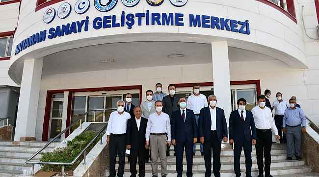 Vali Çuhadar, ASGEM'deki atölyeleri gezdi