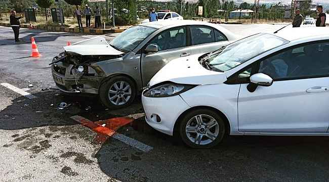 Van'da trafik kazası: 2 yaralı