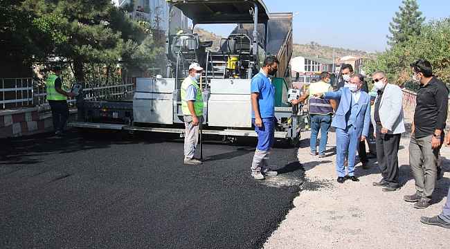 Hacılar'da yol yapım çalışmaları tam gaz devam ediyor