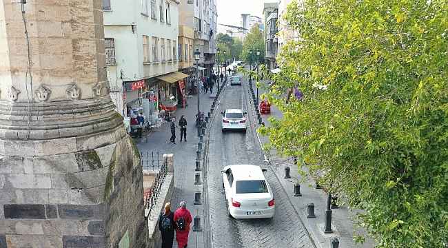 Büyükşehir'den Hamdi Kutlar Caddesi'nde onarım çalışması başlatıyor