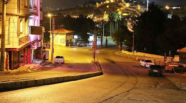 Şanlıurfa'da cadde ve sokaklar sessizliğe büründü