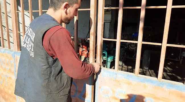 Sokağa çıkma yasağını yanlış anlayan sanayi esnafı işyerlerini açmadı