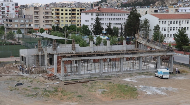 Birecik'te olimpik yüzme havuzu çalışmaları devam ediyor