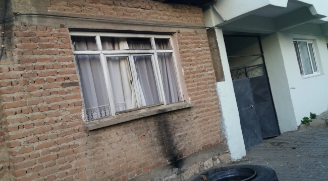 Hafriyat kamyonun tekerliği yerinden fırlayarak patladı - Bursa Haberleri