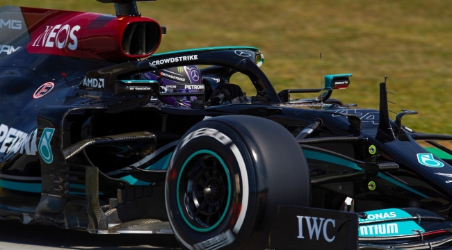 Hamilton 100. kez pole pozisyonunda