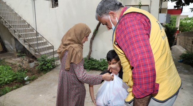 İhtiyaç sahibi aileler yalnız bırakılmıyor
