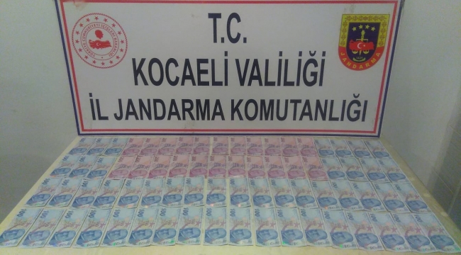 Kalpazanların, tır şoförü kurnazlığını jandarma bozdu