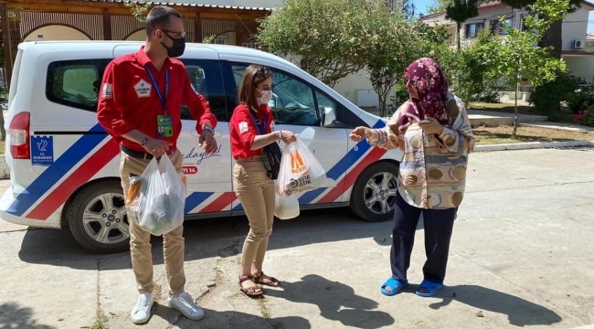 Kuşadası Belediyesi'nden tam kapanmada dayanışma örneği
