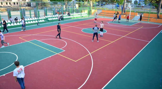 Mudanyalı gençlere modern saha - Bursa Haberleri