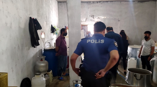 Muş'ta sağlıksız peynir üreten 2 ruhsatsız iş yeri mühürlendi