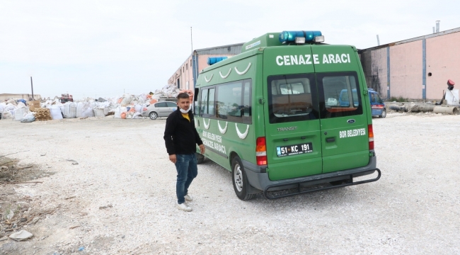 Niğde'de plastik kırma makinesine düşen işçi hayatını kaybetti