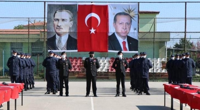 Pandemi gölgesinde acemi erler yemin etti