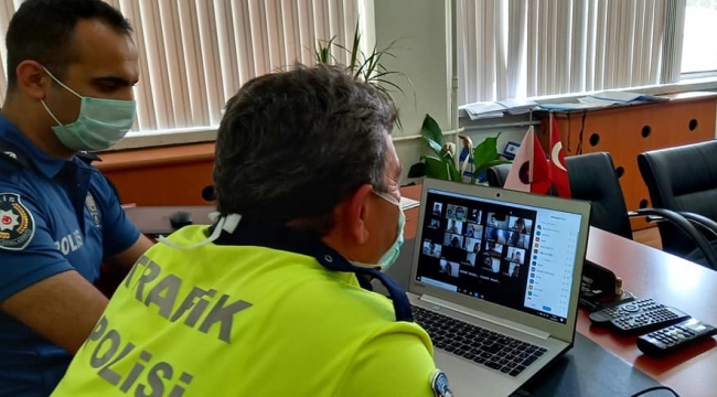 Selendi'de trafik ekiplerinden çocuklara eğitim