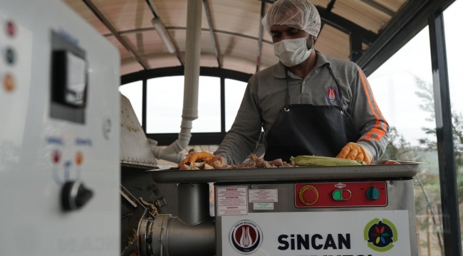 Sincan Belediyesinden sokak hayvanlarına yaş mama tesisi