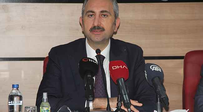 Bakan Gül: "Bir takım polemiklerle siyaset yapmanın Türkiye'ye hiçbir faydası yok"