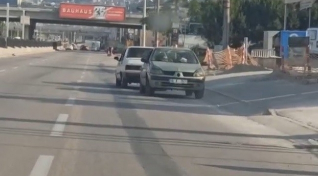 Bursa'da şaşkına çeviren görüntü... Arızalı otomobili kara yolunda ters çekti - bursa Haberleri
