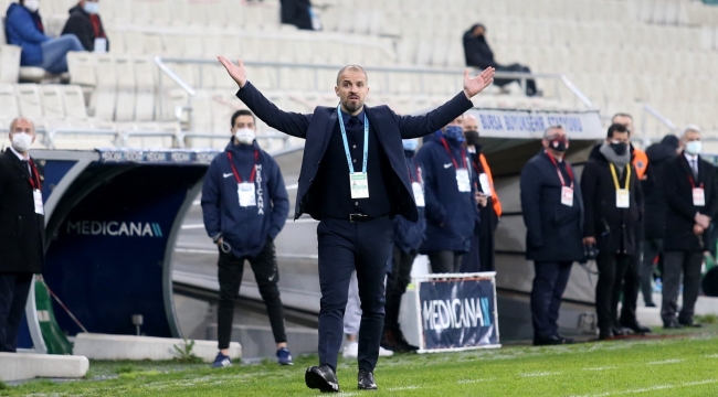 Bursaspor'da Mustafa Er'le 3 yıllık imza