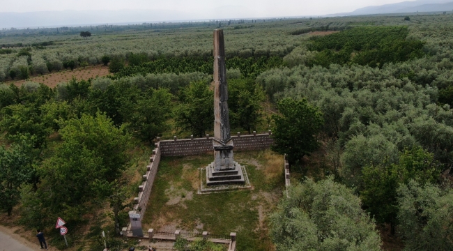 Roma dönemine ait 12 metre yüksekliğinde anıt mezar 2 bin yıldır ayakta - Bursa Haberleri