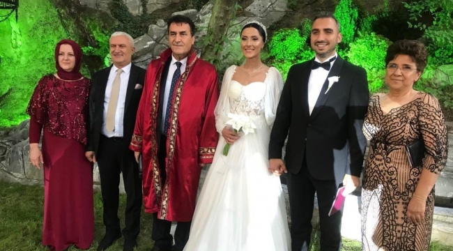 Siyaset ve iş dünyasını buluşturan nikah - Bursa Haberleri