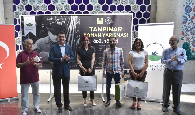 Tanpınar ödülleri sahiplerini buldu - Bursa Haberleri