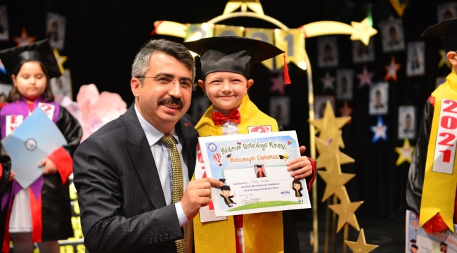 Yıldırımlı miniklerin mezuniyet heyecanı - Bursa Haberleri