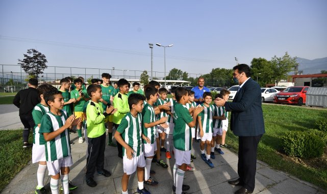 Amatör spor kulüplerine Osmangazi desteği - Bursa Haberleri