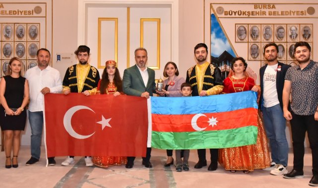 Azerbaycanlı öğrenciler Karabağ toprağına Bursa'da kavuştu - Bursa Haberleri