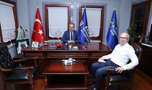 Başkan Aktaş'ın kurban bağışı Kızılay'a