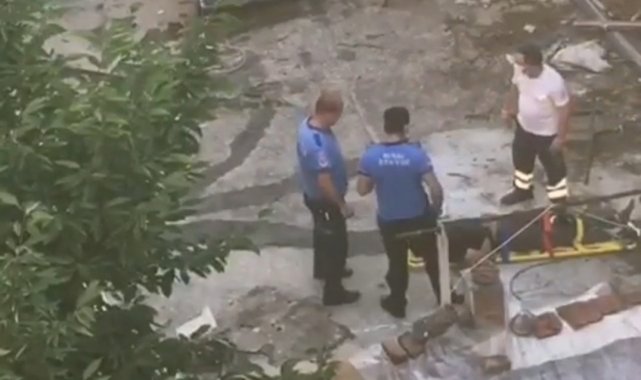 Bursa'da acemi hırsızı itfaiye ekipleri kurtardı - Bursa Haberleri