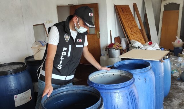 Bursa'da kaçak içki imalathanesine şok baskın - Bursa Haberleri