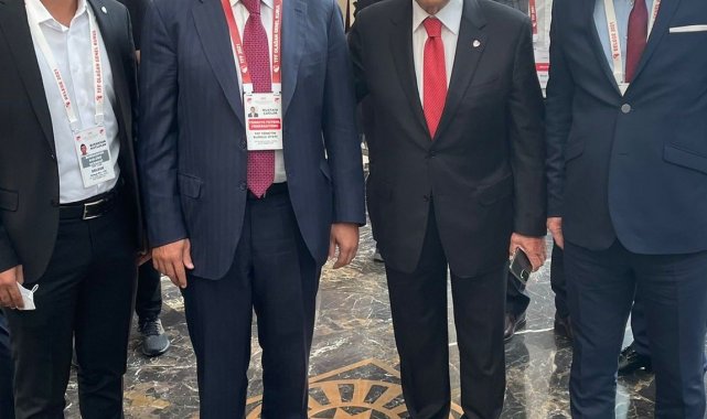 Bursaspor Başkanı Hayrettin Gülgüler, TFF Başkanı Nihat Özdemir'le görüştü - Bursa Haberleri