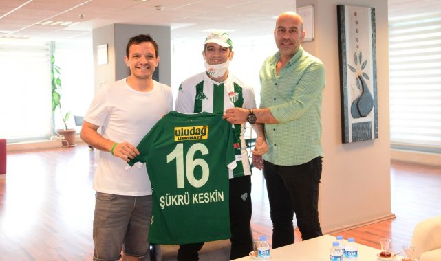 Bursaspor taraftarı Şükrü Keskin, kulübü ziyaret etti - Bursa Haberleri