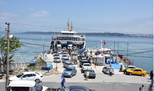 Çanakkale gemi trafiğine bayram seferi
