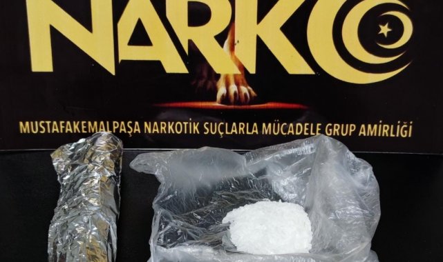 Çarparak durdurulan araçtan uyuşturucu çıktı - Bursa Haberleri
